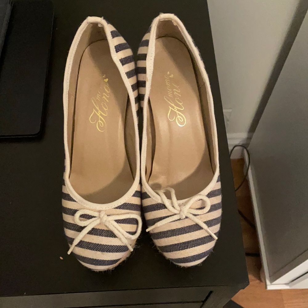 Striped wedges